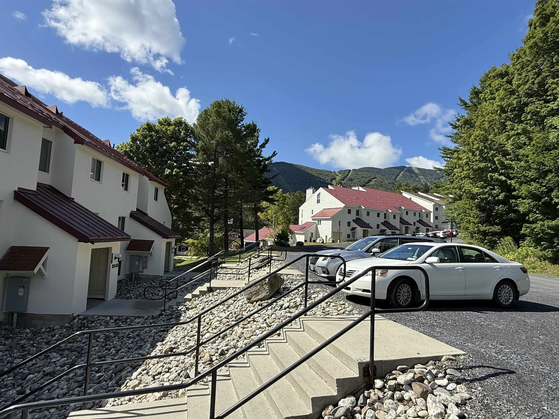 161 Mountainside Drive Warren VT 05674