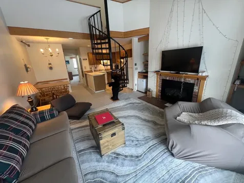 161 Mountainside Drive Warren VT 05674