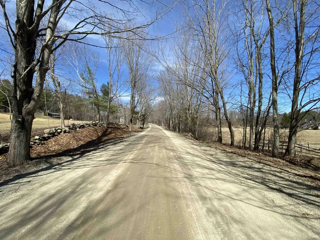 118 N Pepperell Road Hollis NH 03049