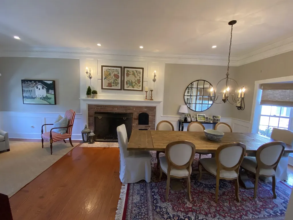 118 N Pepperell Road Hollis NH 03049