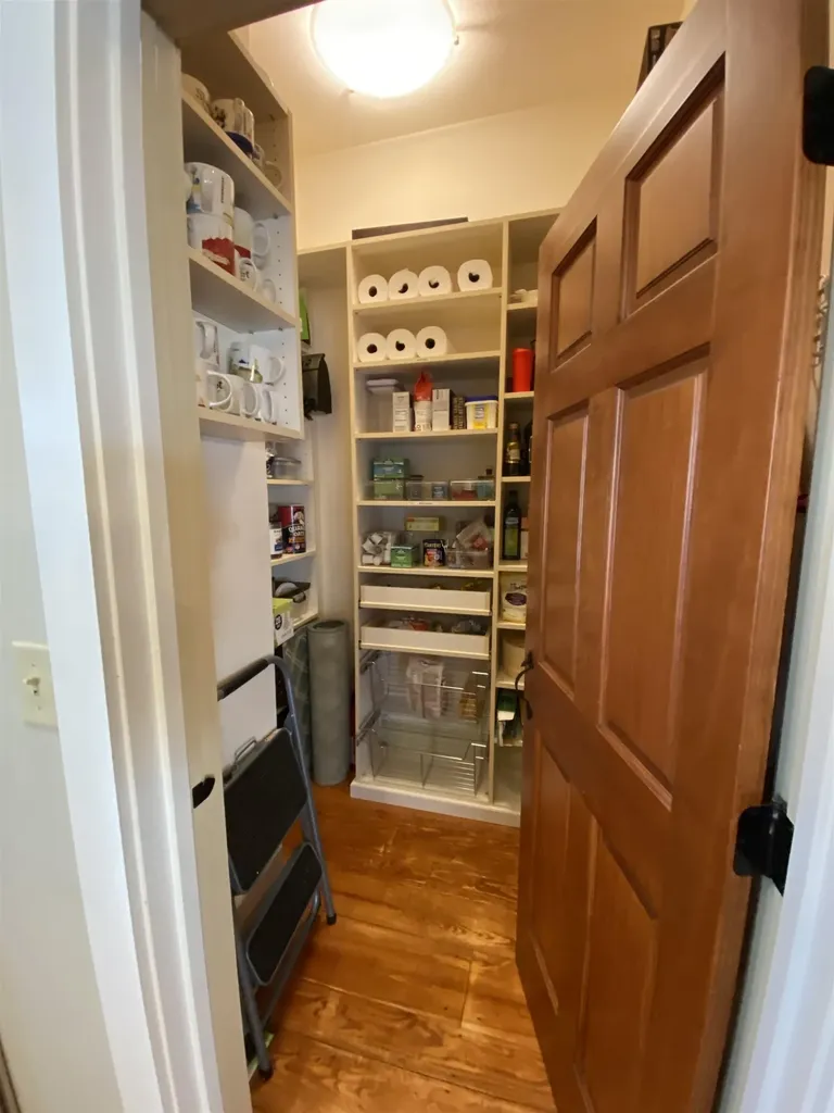 118 N Pepperell Road Hollis NH 03049