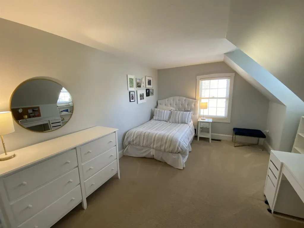 118 N Pepperell Road Hollis NH 03049