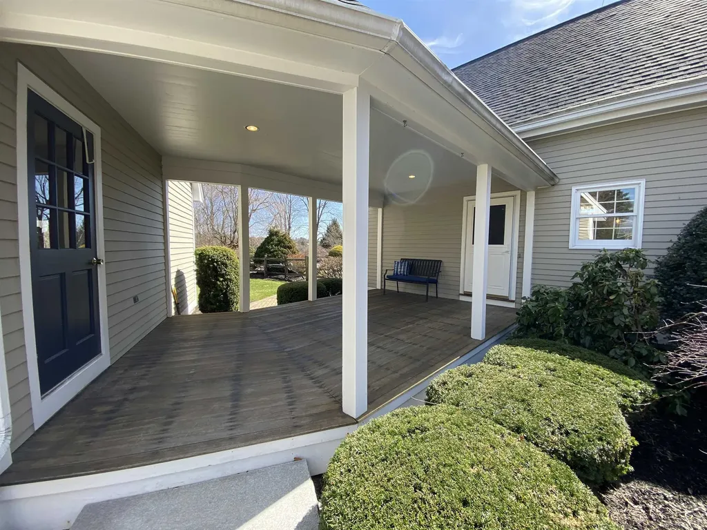 118 N Pepperell Road Hollis NH 03049