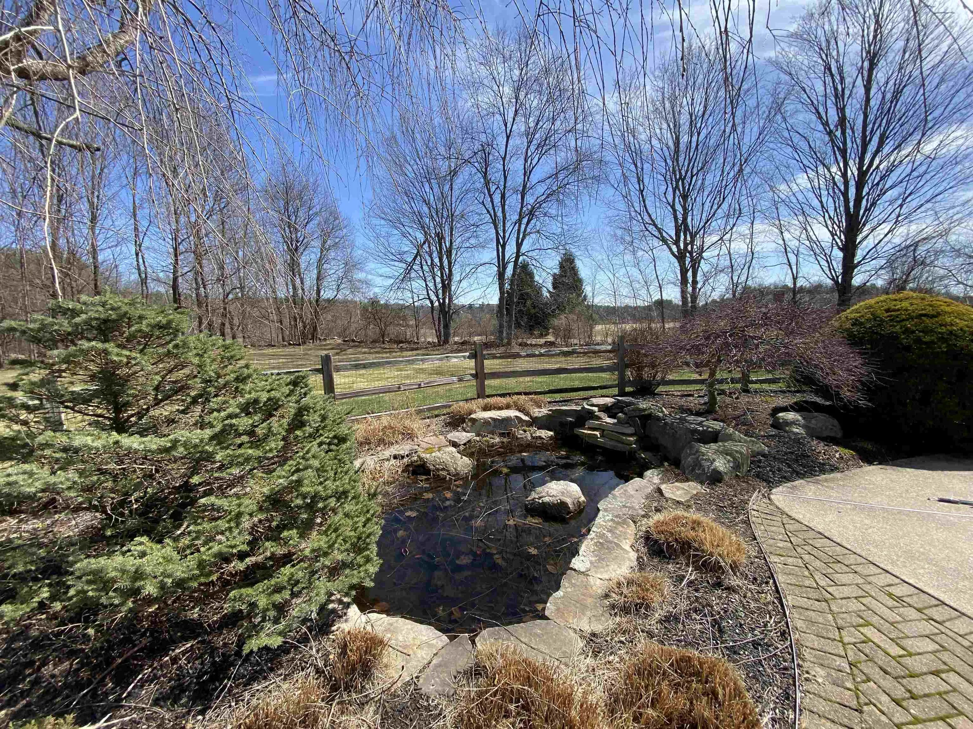 118 N Pepperell Road Hollis NH 03049