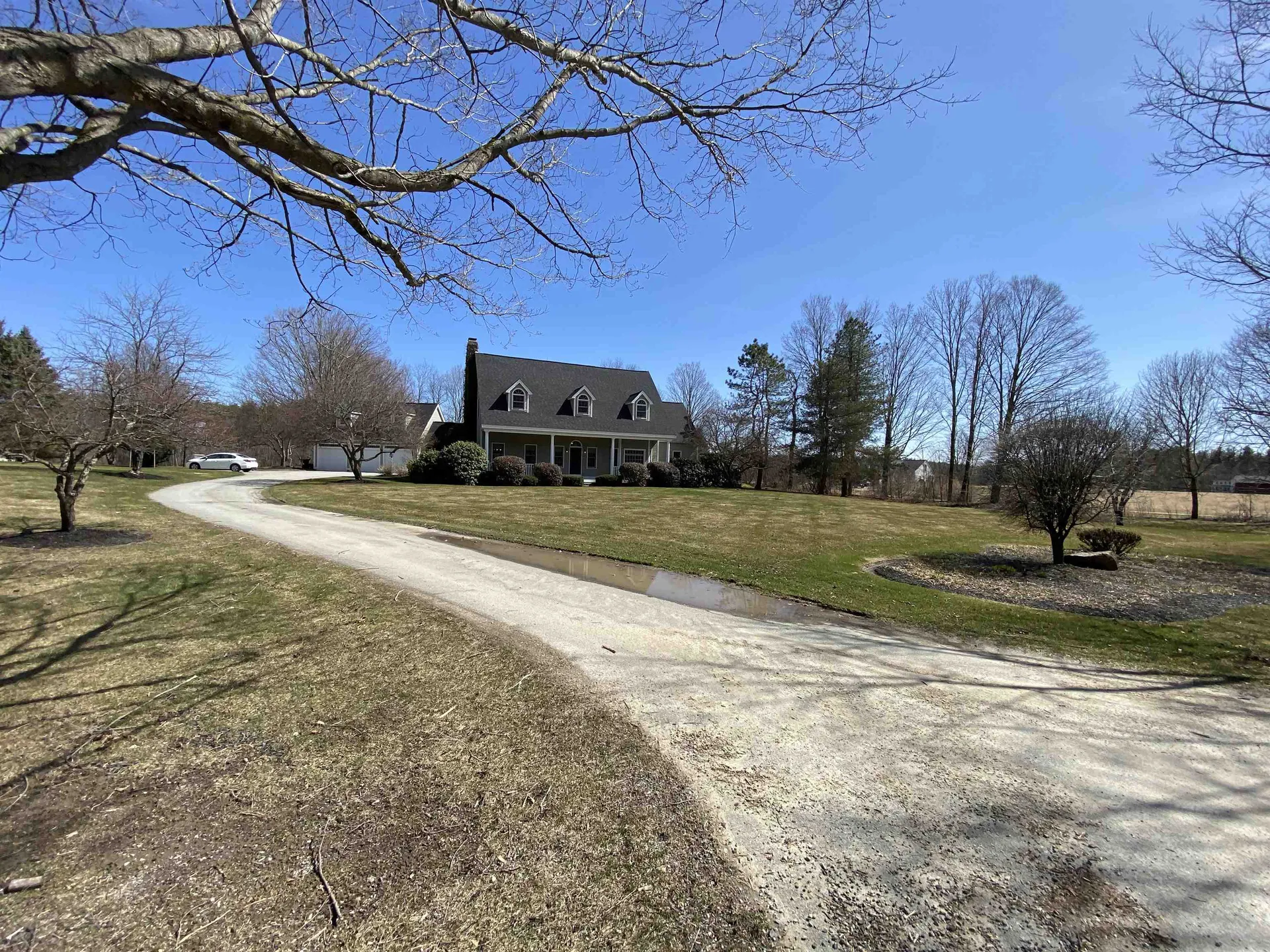 118 N Pepperell Road Hollis NH 03049