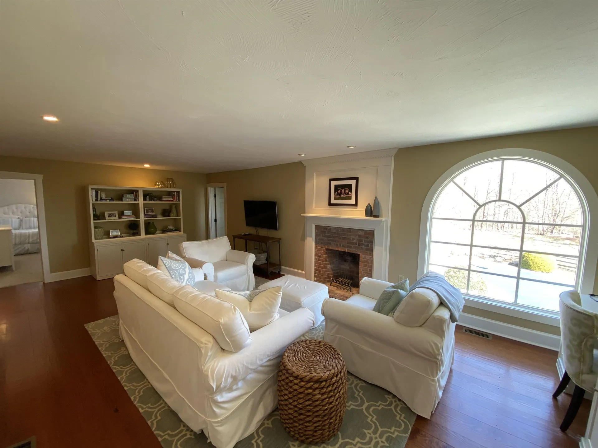 118 N Pepperell Road Hollis NH 03049