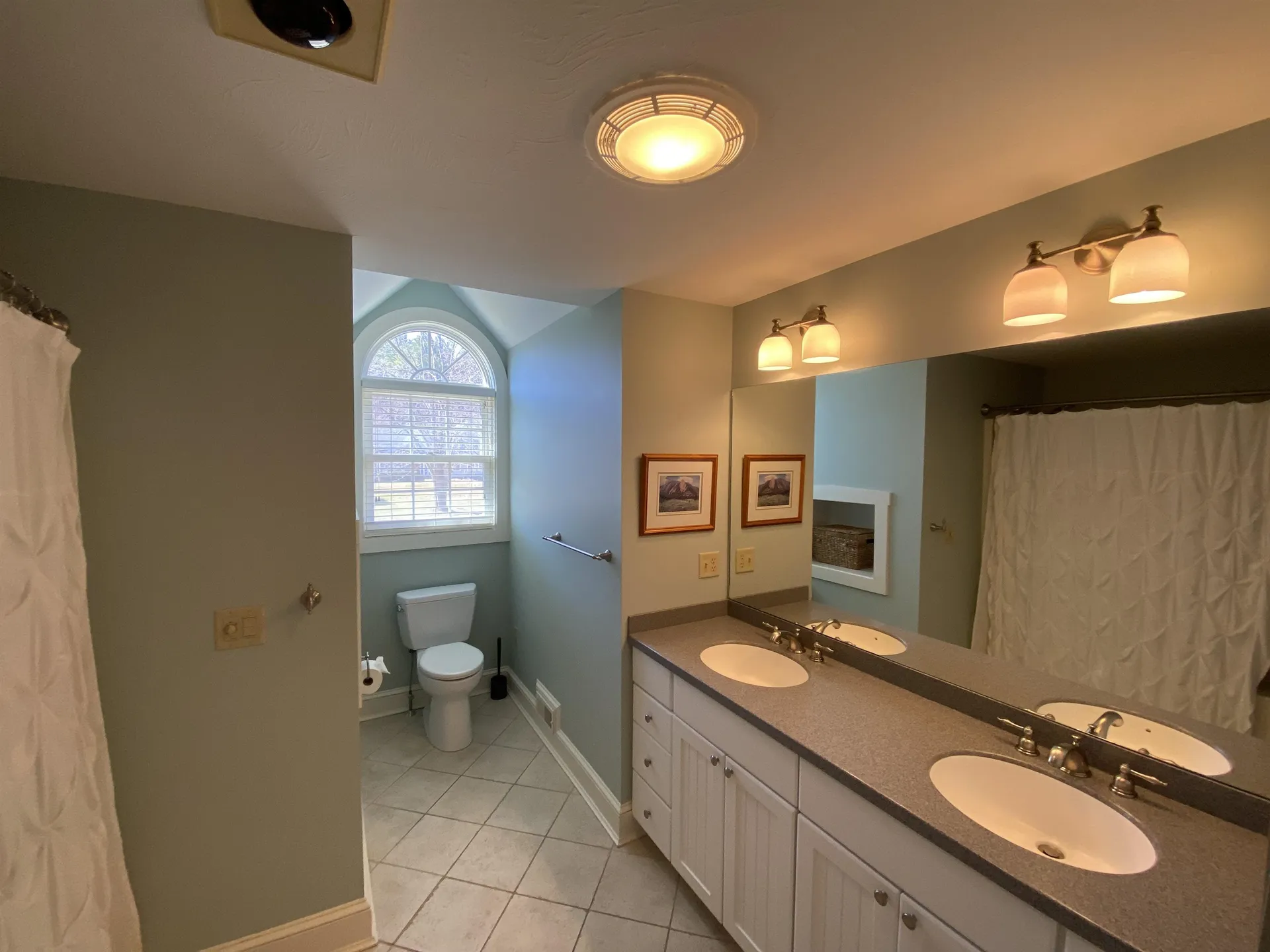 118 N Pepperell Road Hollis NH 03049