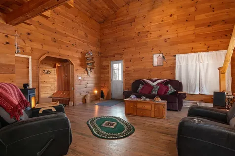 54 Twitchell Settlement Rochester VT 05767