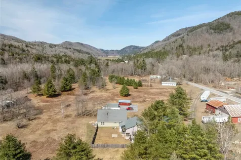 54 Twitchell Settlement Rochester VT 05767