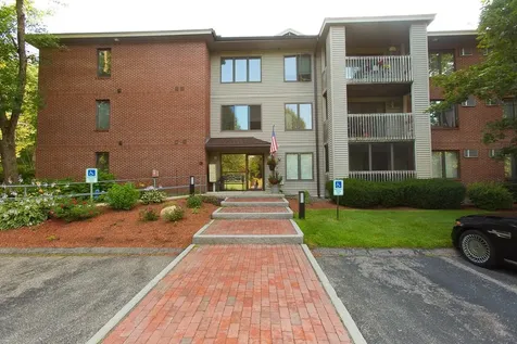 300 Candlewood Park Nashua NH 03062