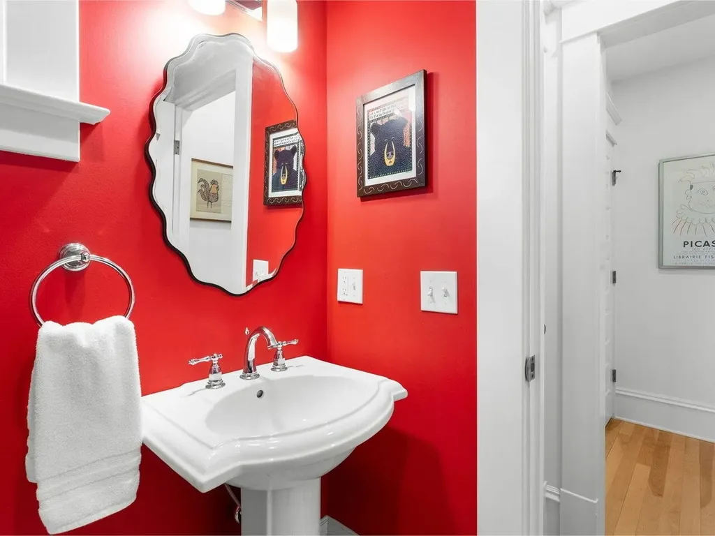 38 Bayview Street Burlington VT 05401