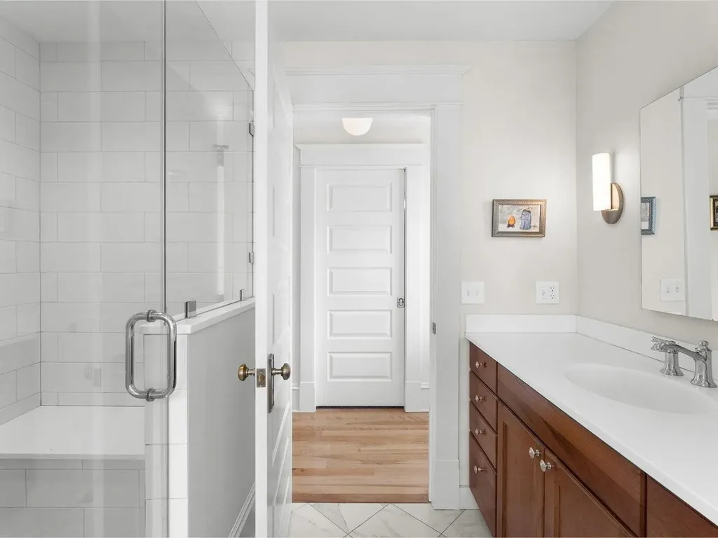 38 Bayview Street Burlington VT 05401