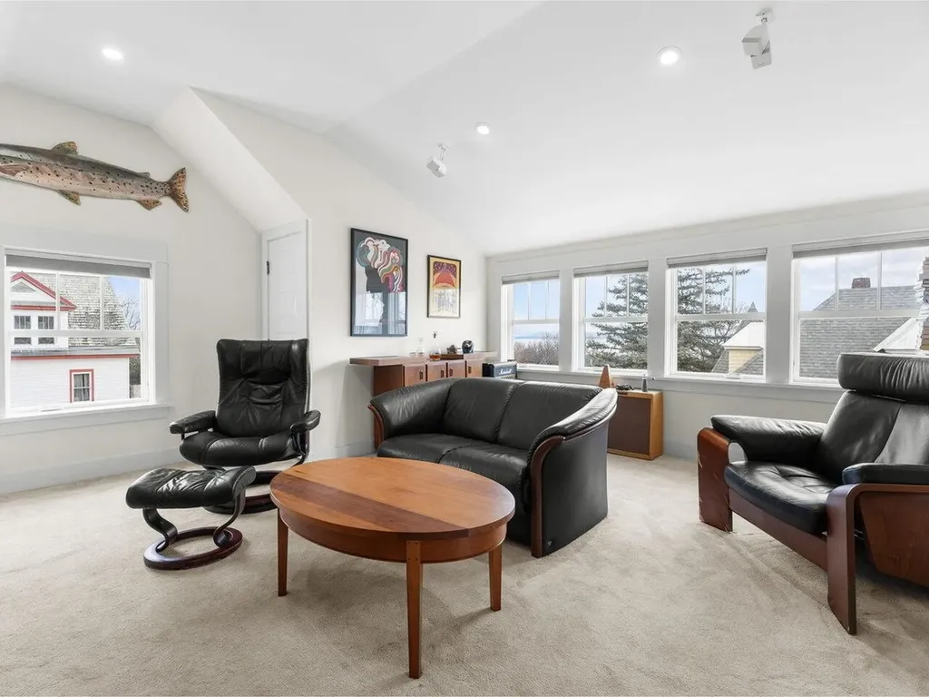 38 Bayview Street Burlington VT 05401