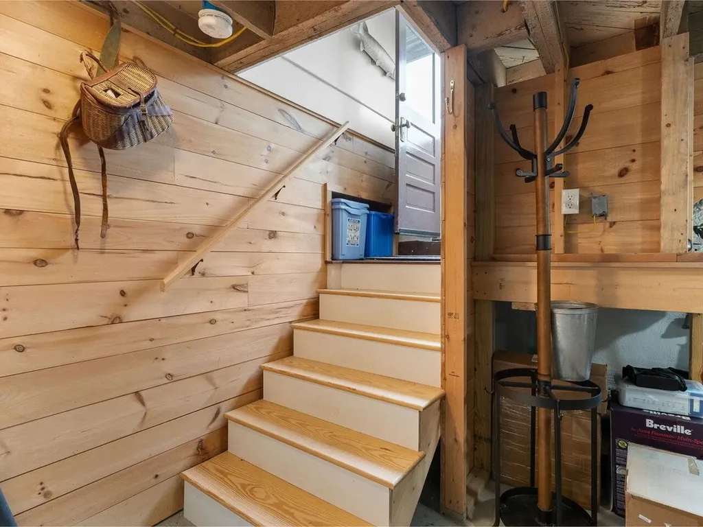 38 Bayview Street Burlington VT 05401