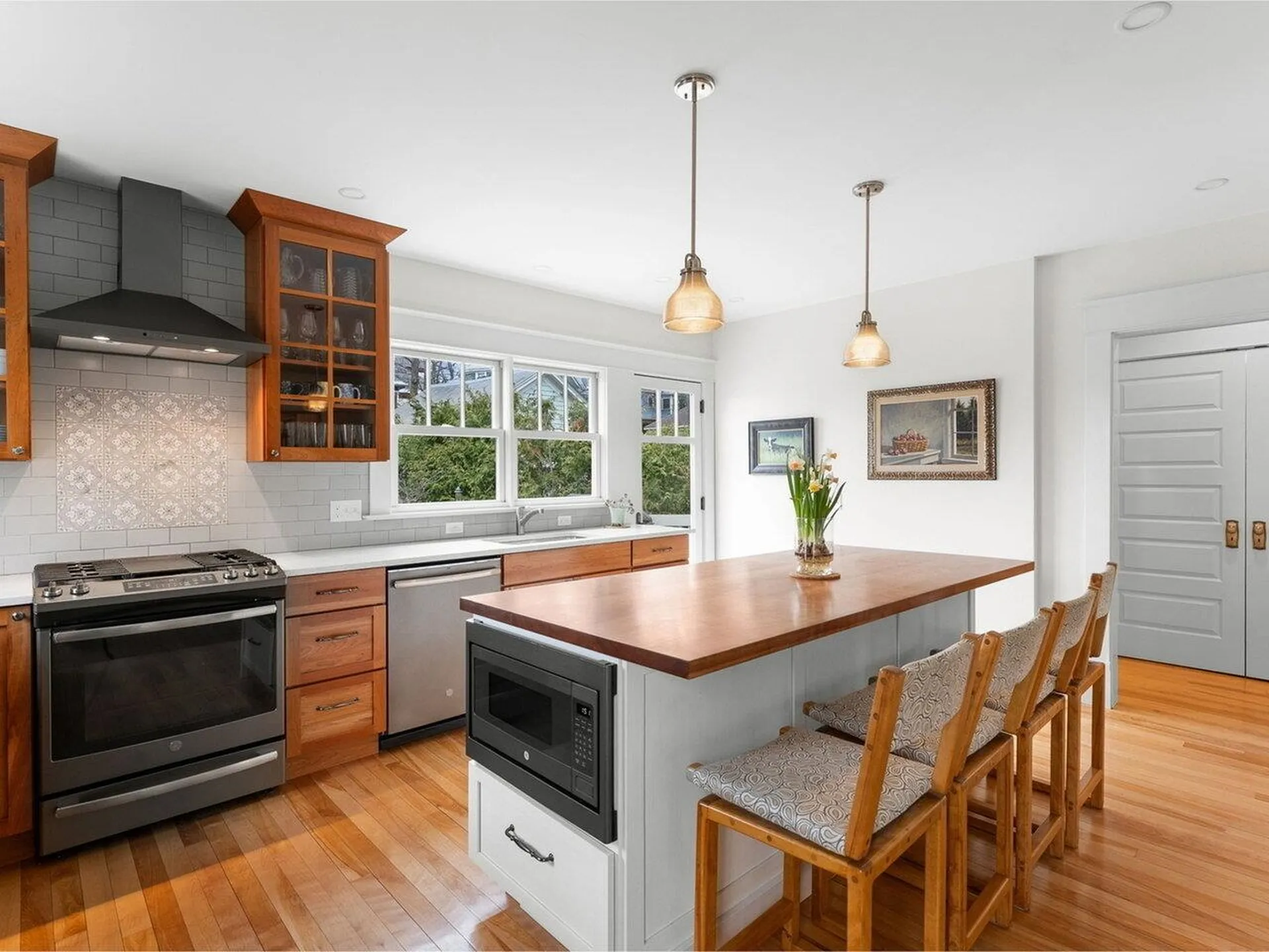 38 Bayview Street Burlington VT 05401