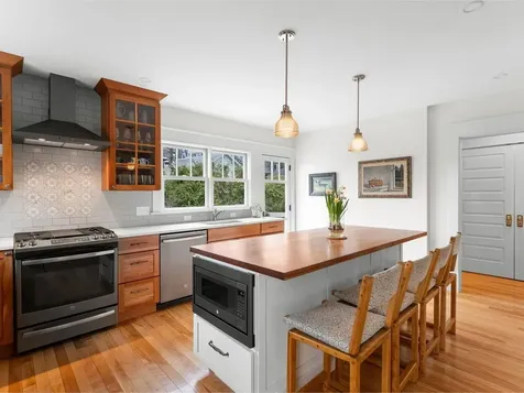 38 Bayview Street Burlington VT 05401