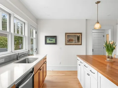 38 Bayview Street Burlington VT 05401