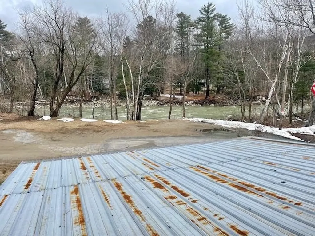 39 Washington Street Gorham NH 03581