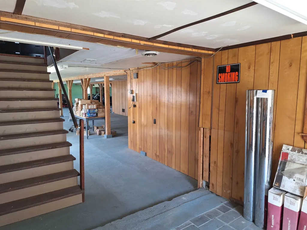 89 South Street Walpole NH 03608