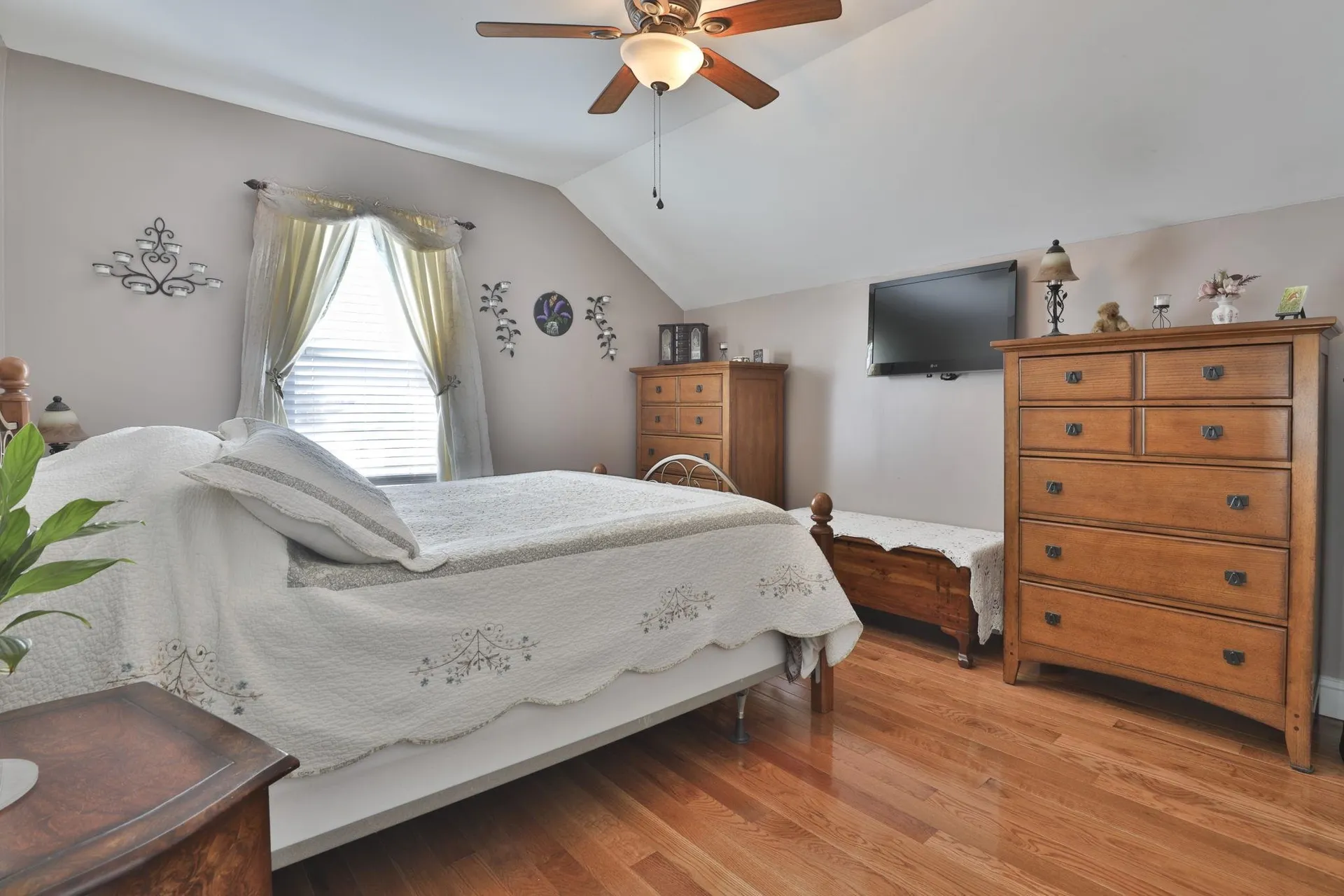 22 Witt Avenue Manchester NH 03103