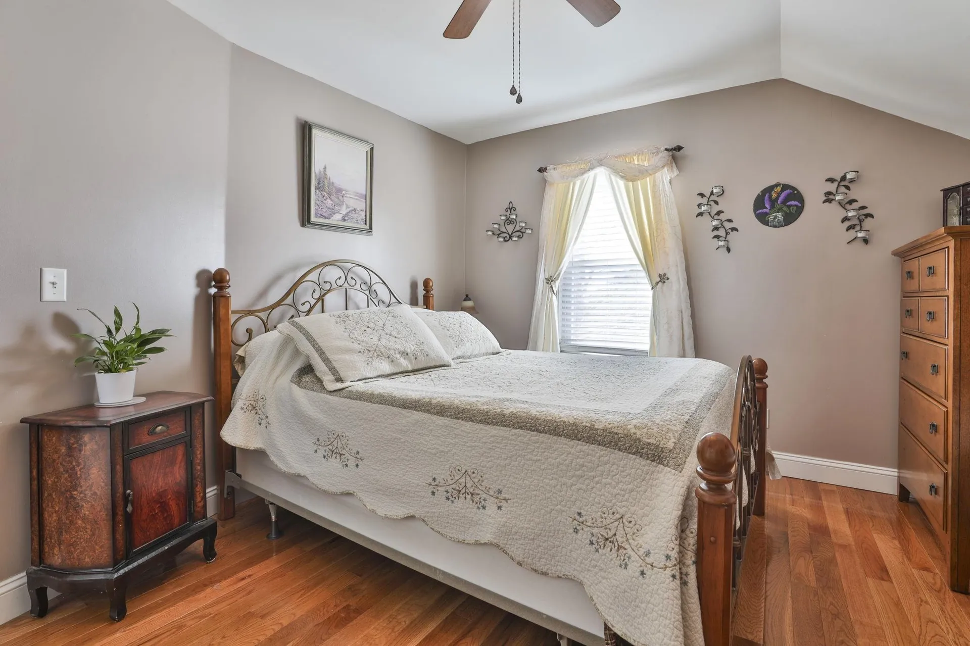 22 Witt Avenue Manchester NH 03103