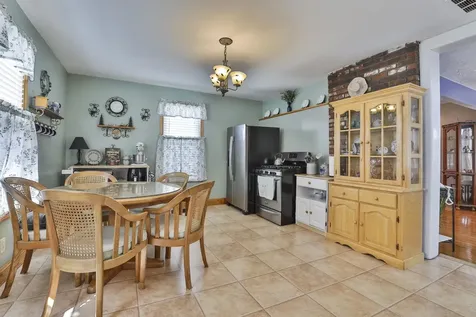 22 Witt Avenue Manchester NH 03103