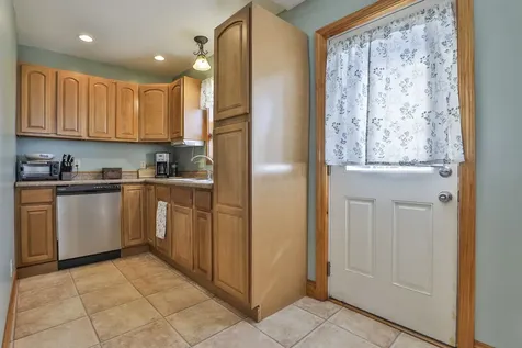 22 Witt Avenue Manchester NH 03103