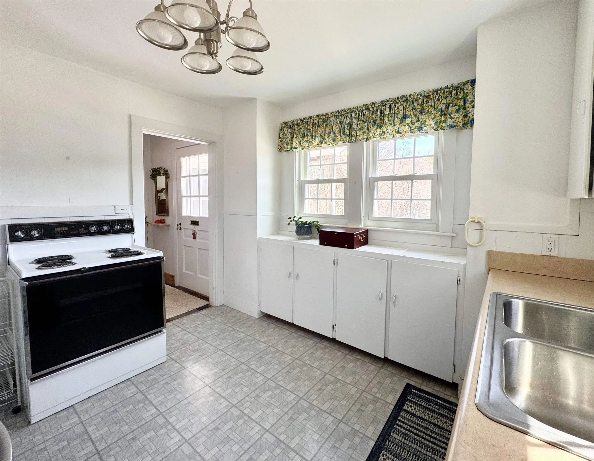 52 Litchfield Street Springfield VT 05156