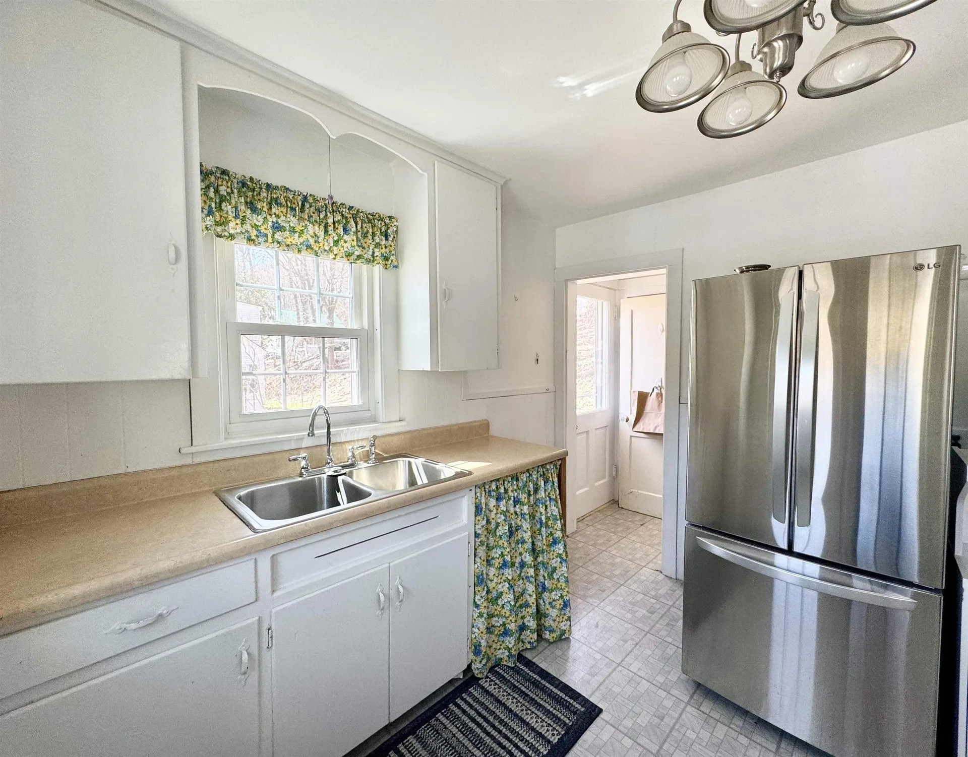 52 Litchfield Street Springfield VT 05156