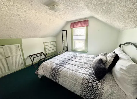 52 Litchfield Street Springfield VT 05156