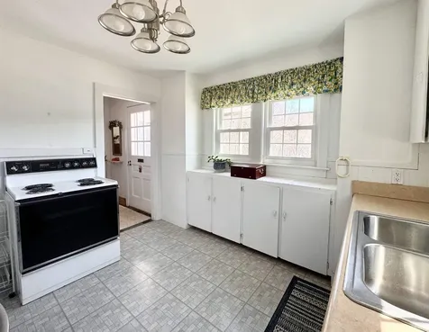 52 Litchfield Street Springfield VT 05156