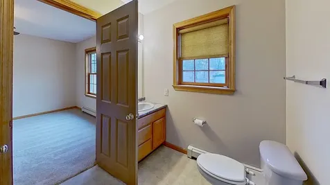 21 Pine Street Fremont NH 03044