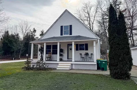 21 Pine Street Fremont NH 03044