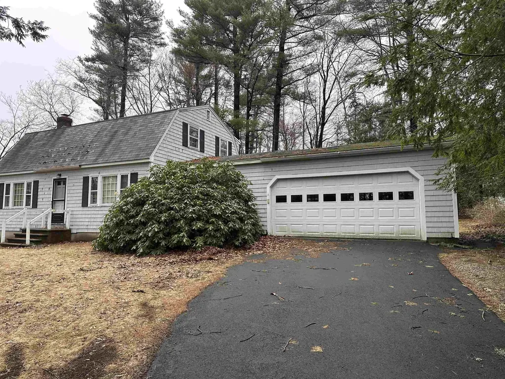 10 Lamb Road Nashua NH 03062