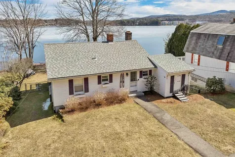 208 Paugus Park Road Laconia NH 03246