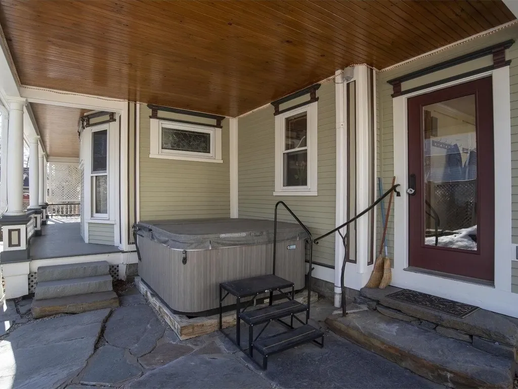 16 Summer Street Montpelier VT 05602