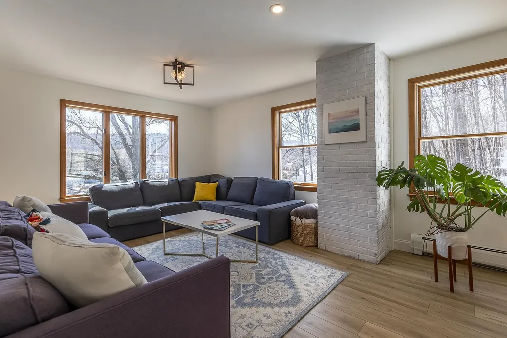 9 Deeplawn Court Ludlow VT 05149