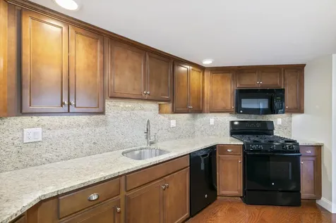7 Sterling Hill Lane Exeter NH 03833