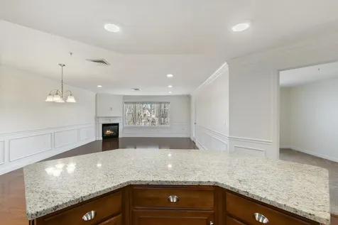 7 Sterling Hill Lane Exeter NH 03833