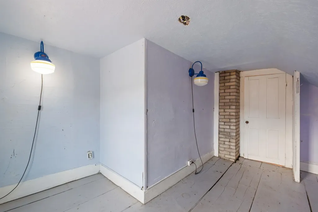 573 Route 25c Piermont NH 03779