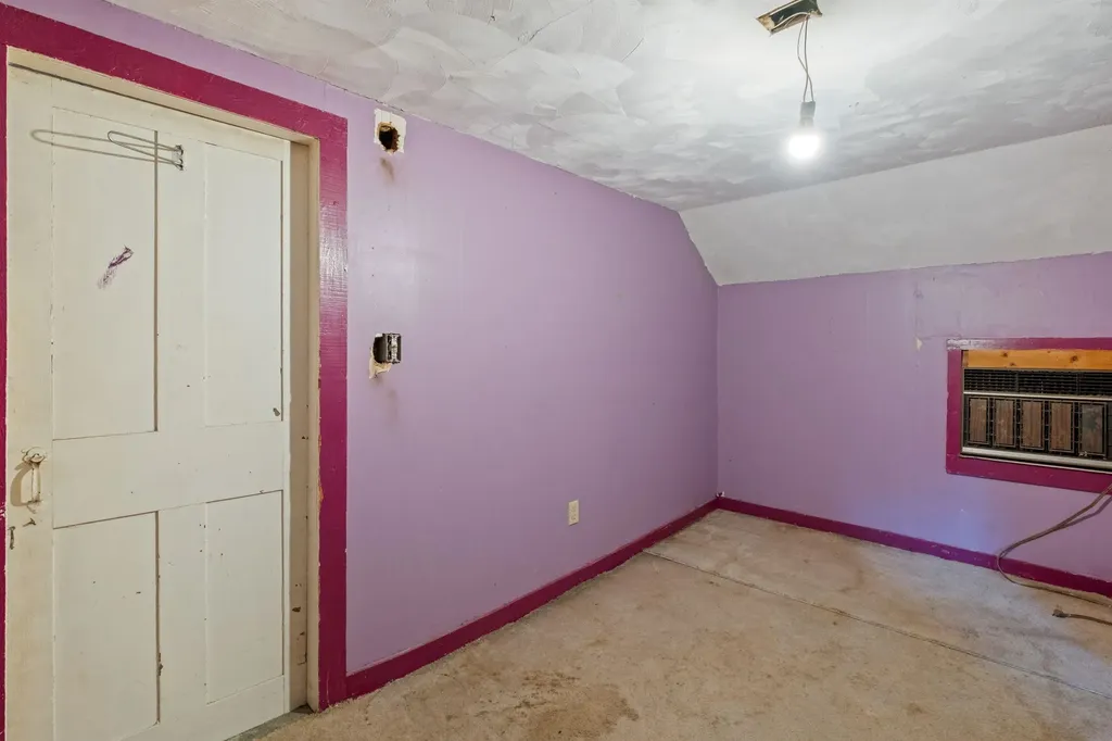 573 Route 25c Piermont NH 03779