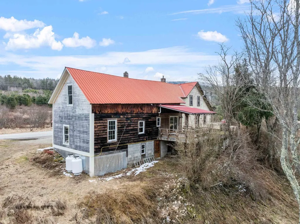 573 Route 25c Piermont NH 03779