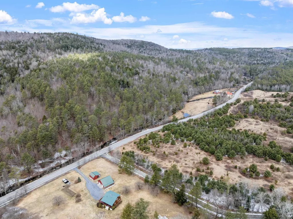 573 Route 25c Piermont NH 03779