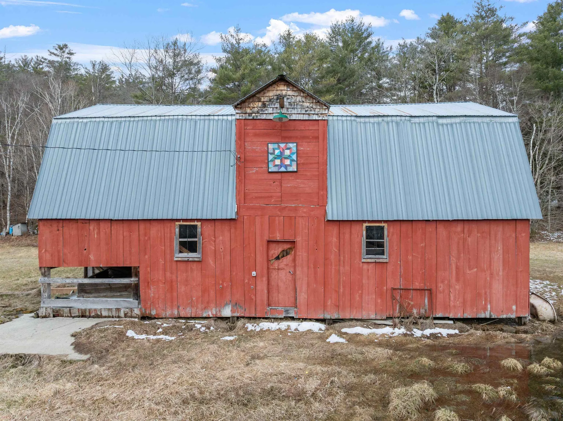 573 Route 25c Piermont NH 03779