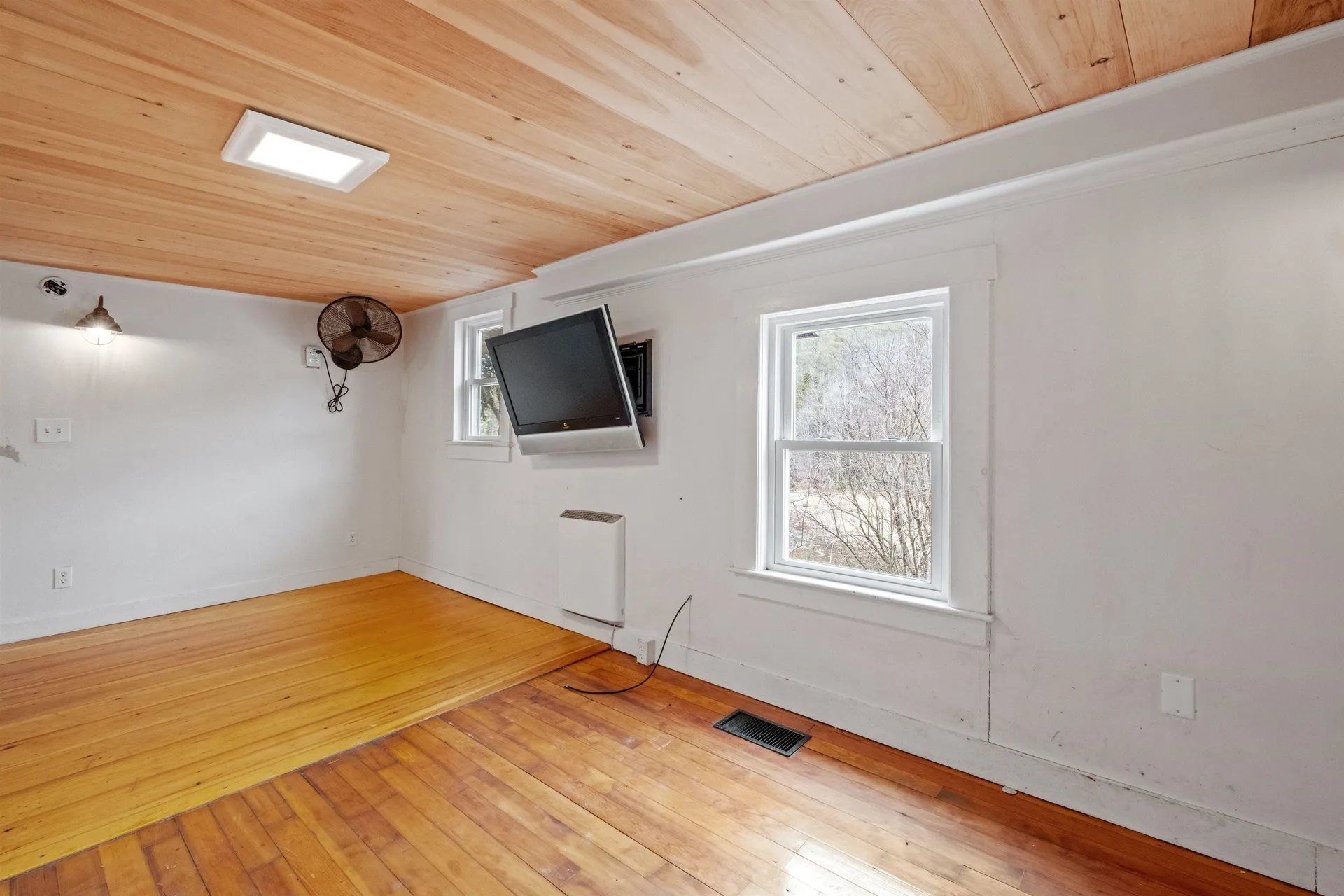 573 Route 25c Piermont NH 03779