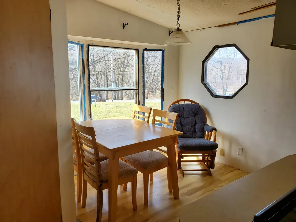 8 Hewitt Drive Enfield NH 03748