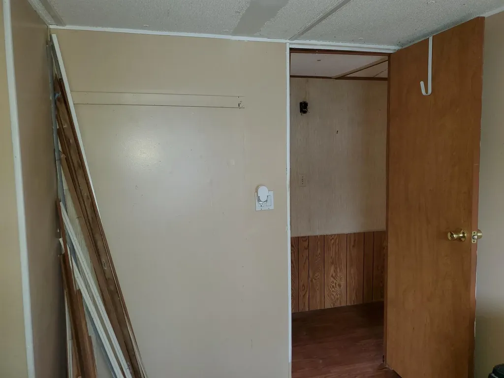 8 Hewitt Drive Enfield NH 03748