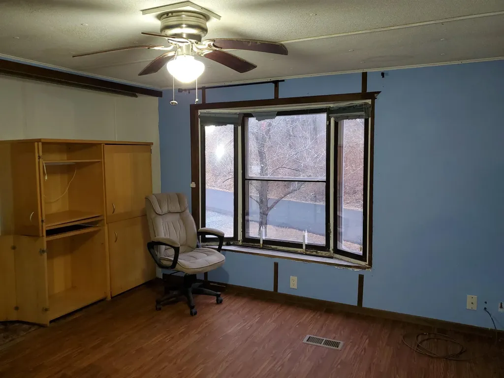 8 Hewitt Drive Enfield NH 03748