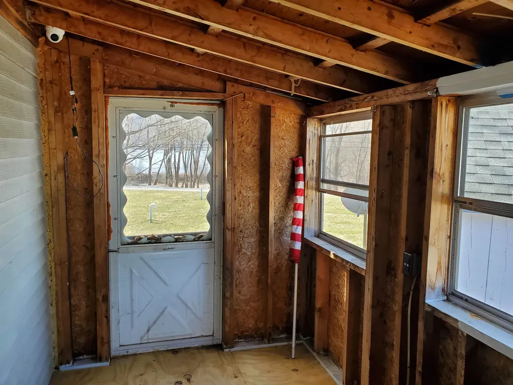 8 Hewitt Drive Enfield NH 03748