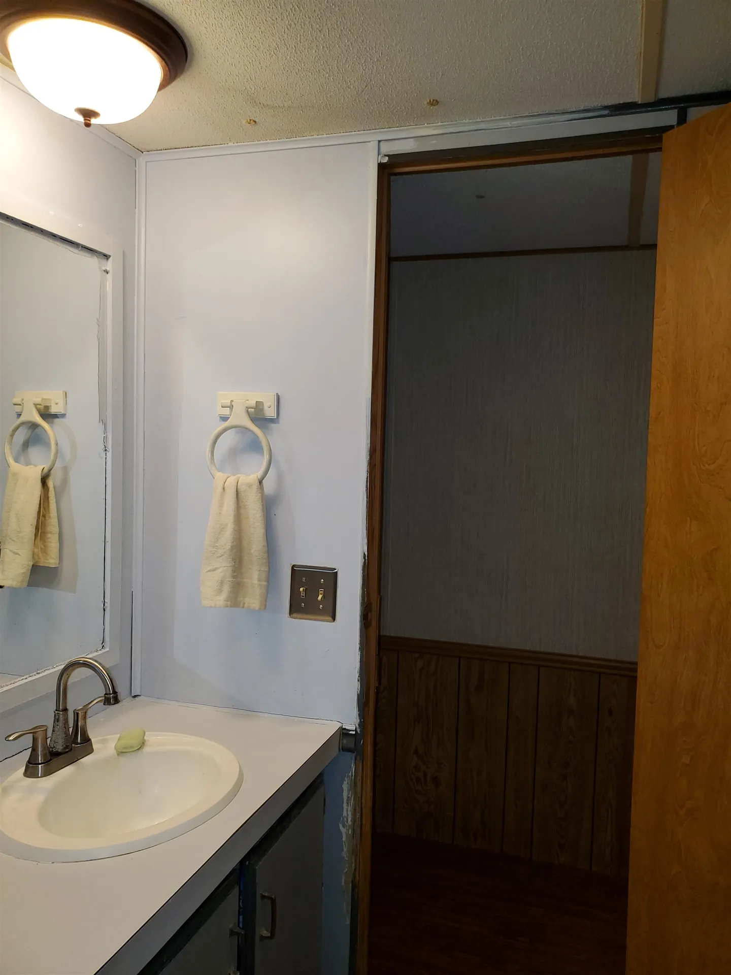 8 Hewitt Drive Enfield NH 03748